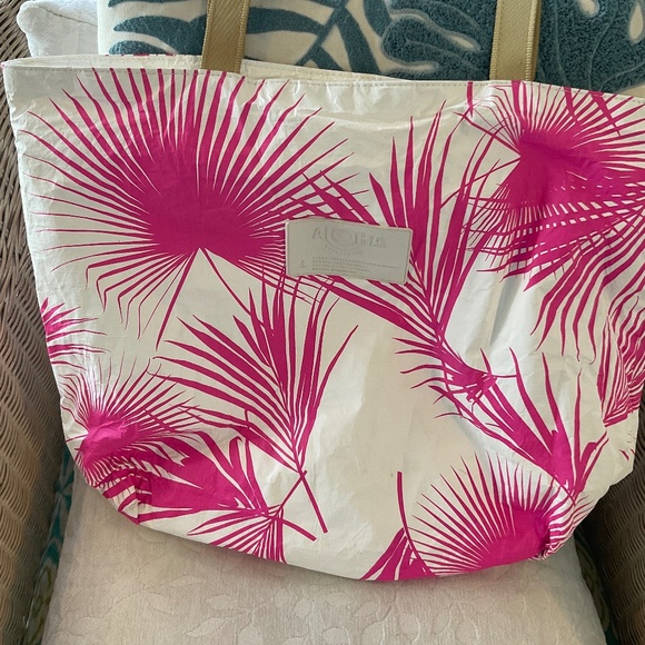 ALOHA Collection Day Tripper Day Palms Electric Neon Pink/White Bag - Picture 1 of 10